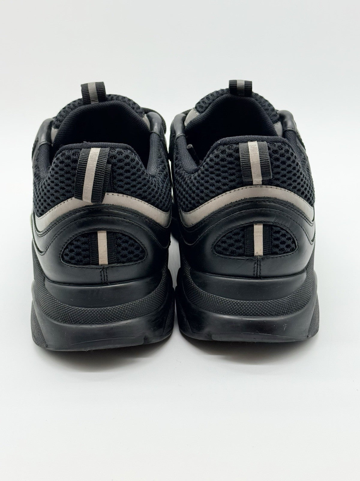 Size 9 - Dior B22 Black Reflective