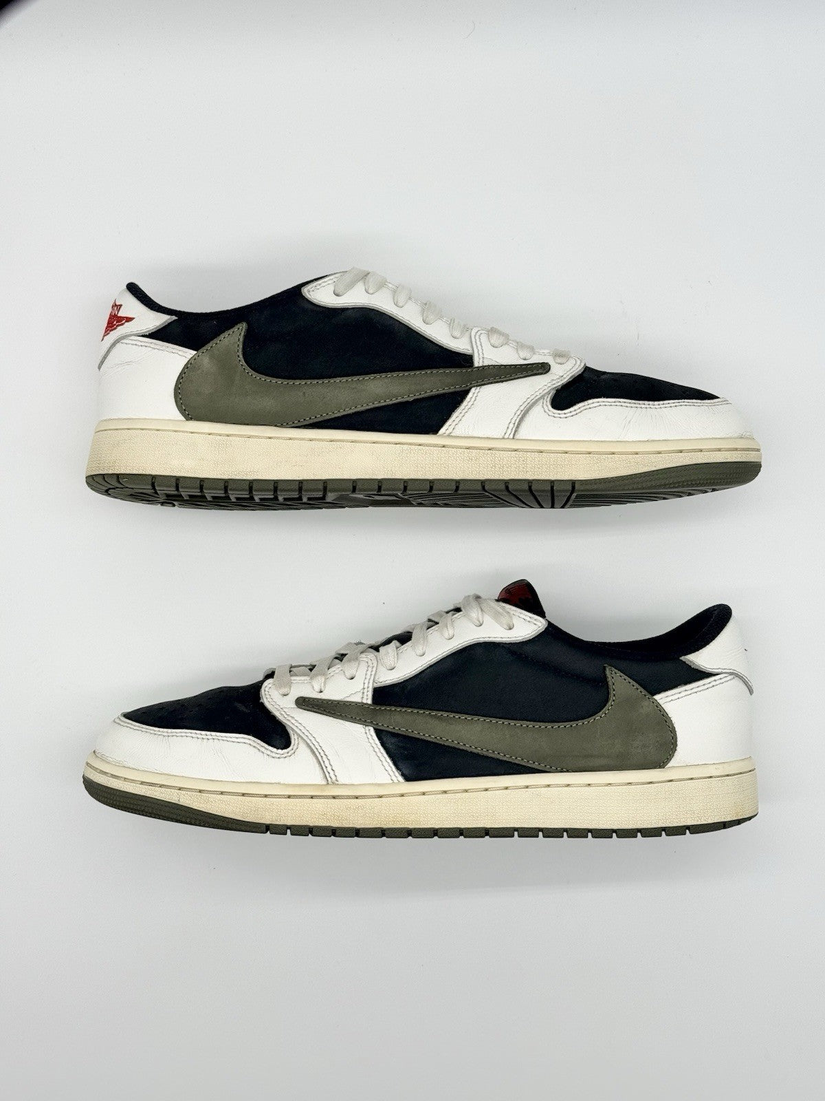 Size 12m/13.5w - Jordan 1 Retro OG x Travis Scott Low Olive