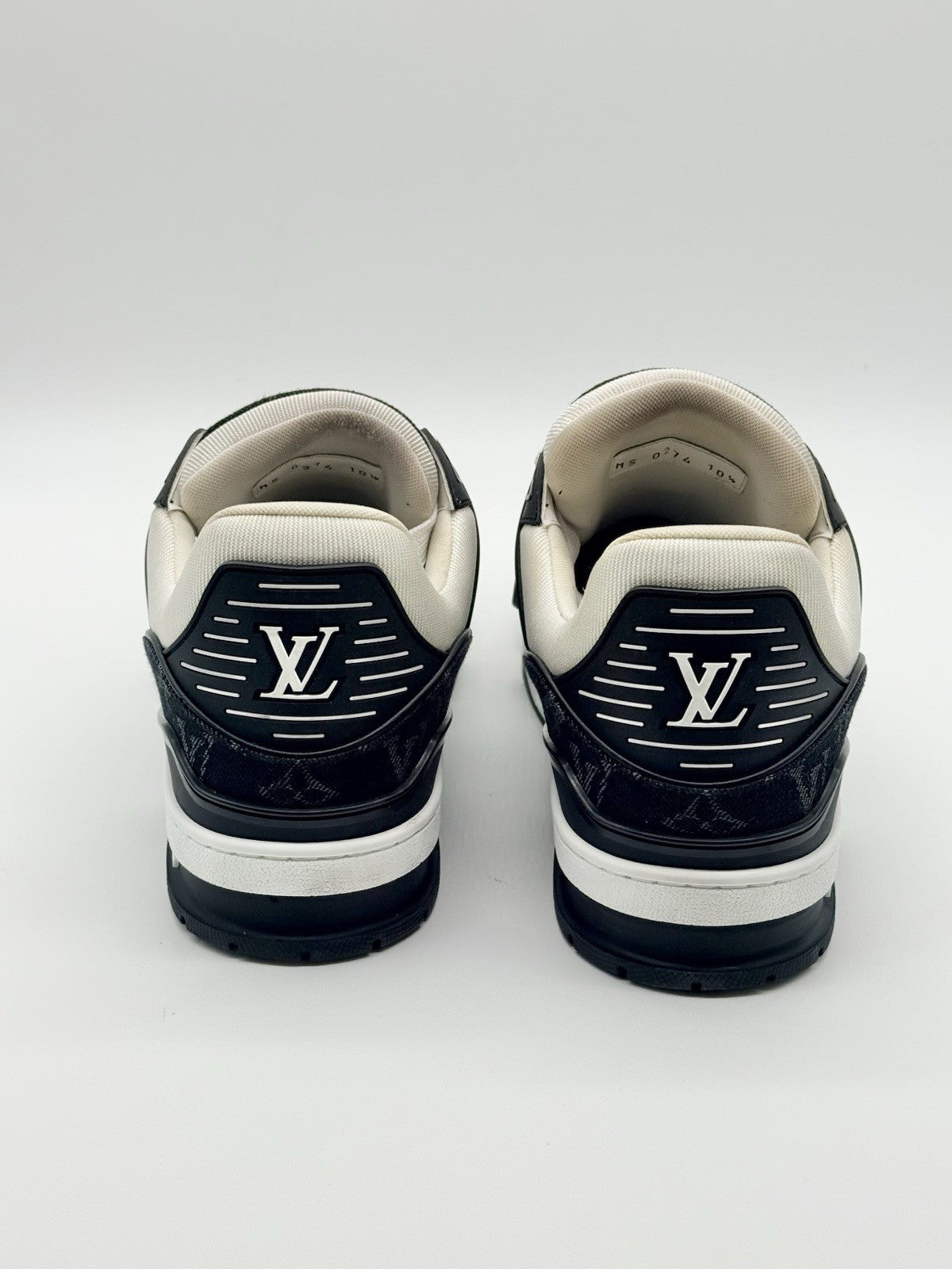 Size 11.5 - Louis Vuitton Trainer Low Black