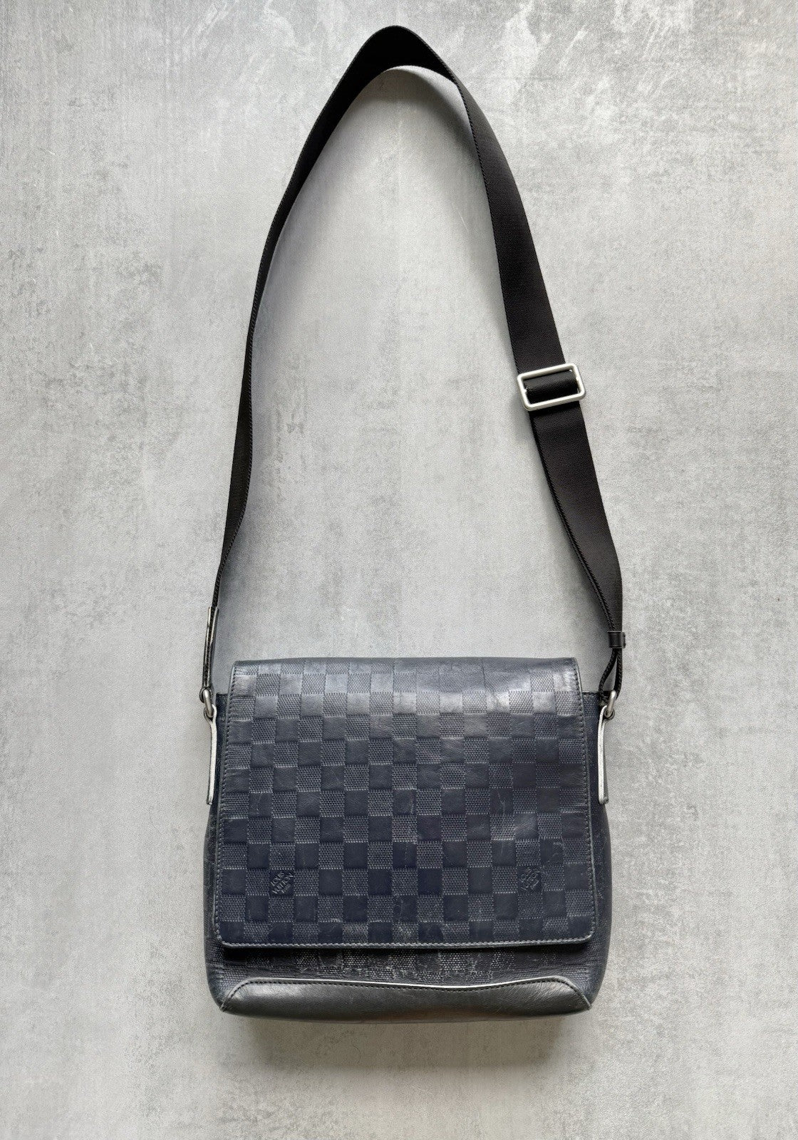 Louis Vuitton District PM Messenger Bag Damier Graphite Canvas