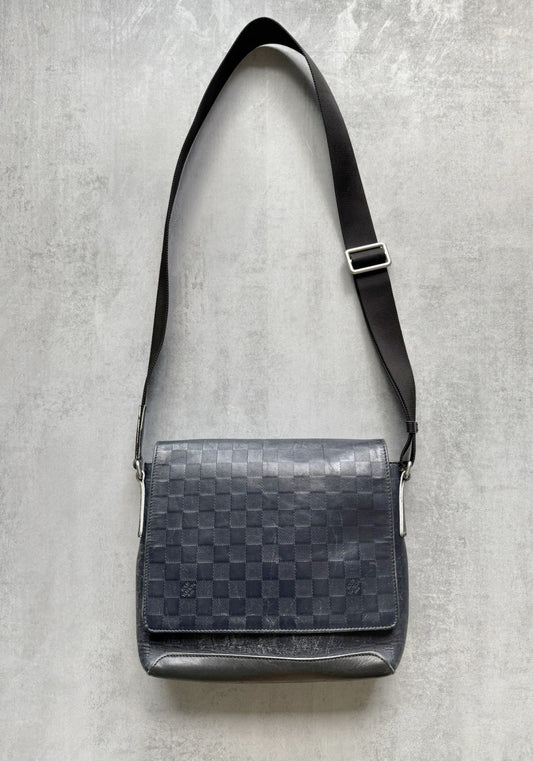 Louis Vuitton District PM Messenger Bag Damier Graphite Canvas