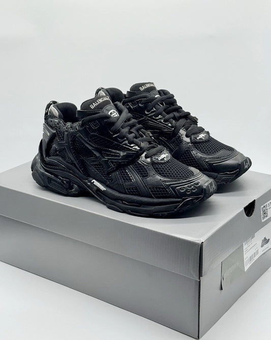 Size 8 - Balenciaga Runner Sneaker Black