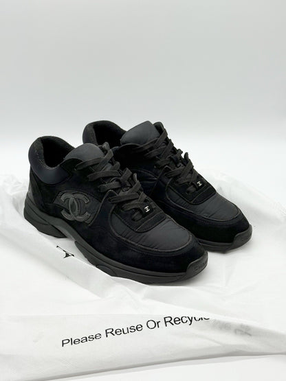 Size 7.5 - Chanel Sneaker Black Men