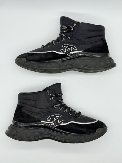 Size 11 - CHANEL high-top Boot Sneakers Black