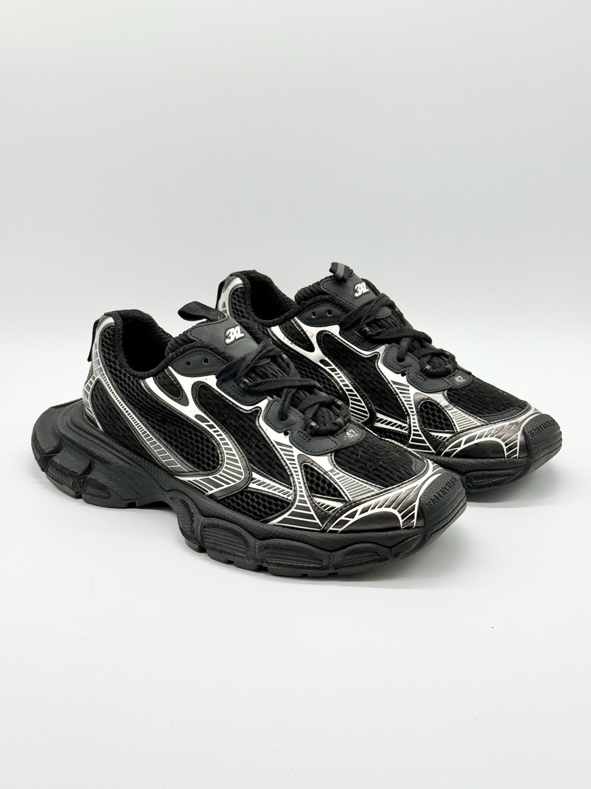 Size 9 - Balenciaga 3XL Sneaker Worn-Out - Black