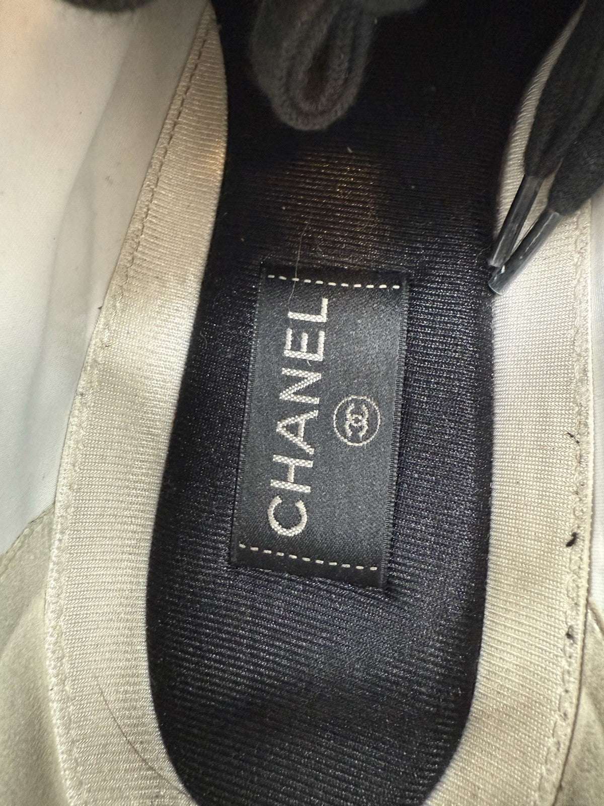 Size 45EU/12US - Chanel CC Logo White Black Nylon/Seude Sneakers
