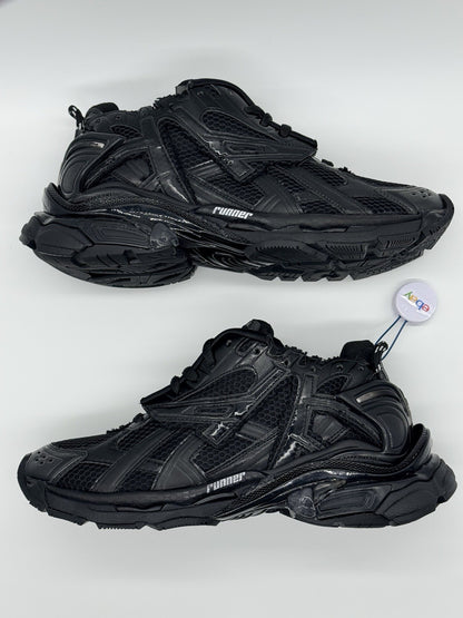 BRAND NEW Size 10 - Balenciaga Runner Sneaker Black