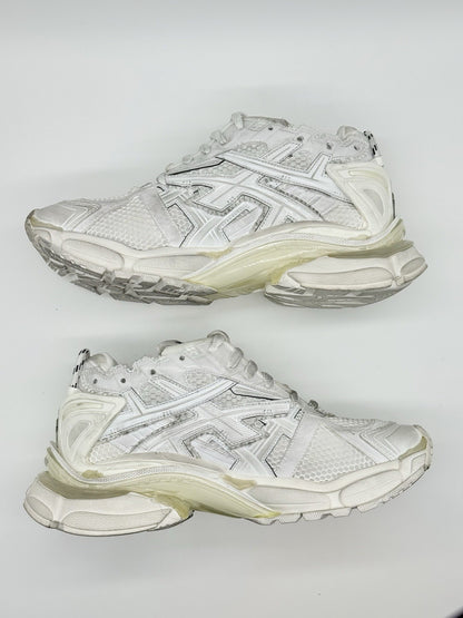 BRAND NEW Size 11 - Balenciaga Runner Sneaker White