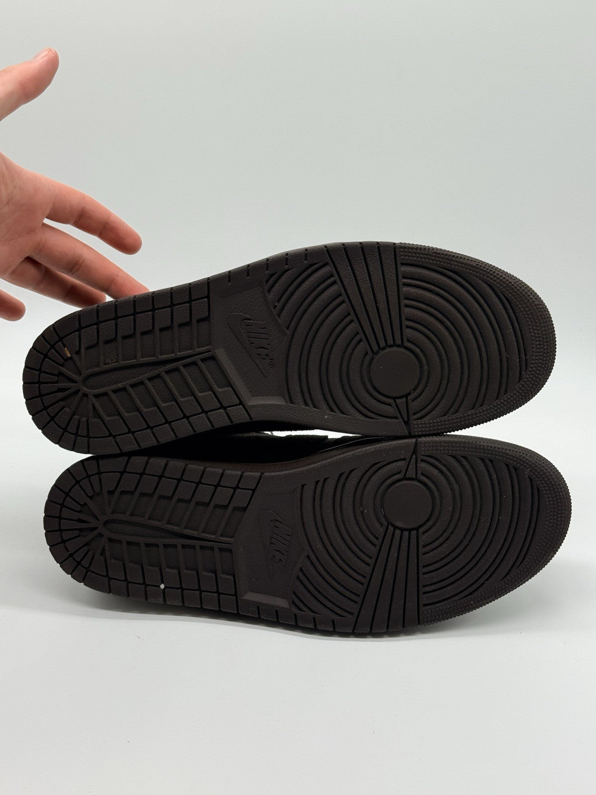 Size 11 - Air Jordan 1 Low Travis Scott Velvet Brown DM7866-202