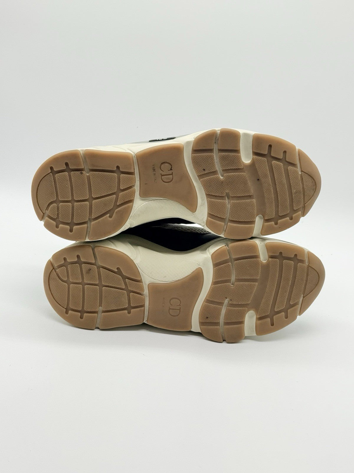 Size 8 - Dior B22 Coffee Violet