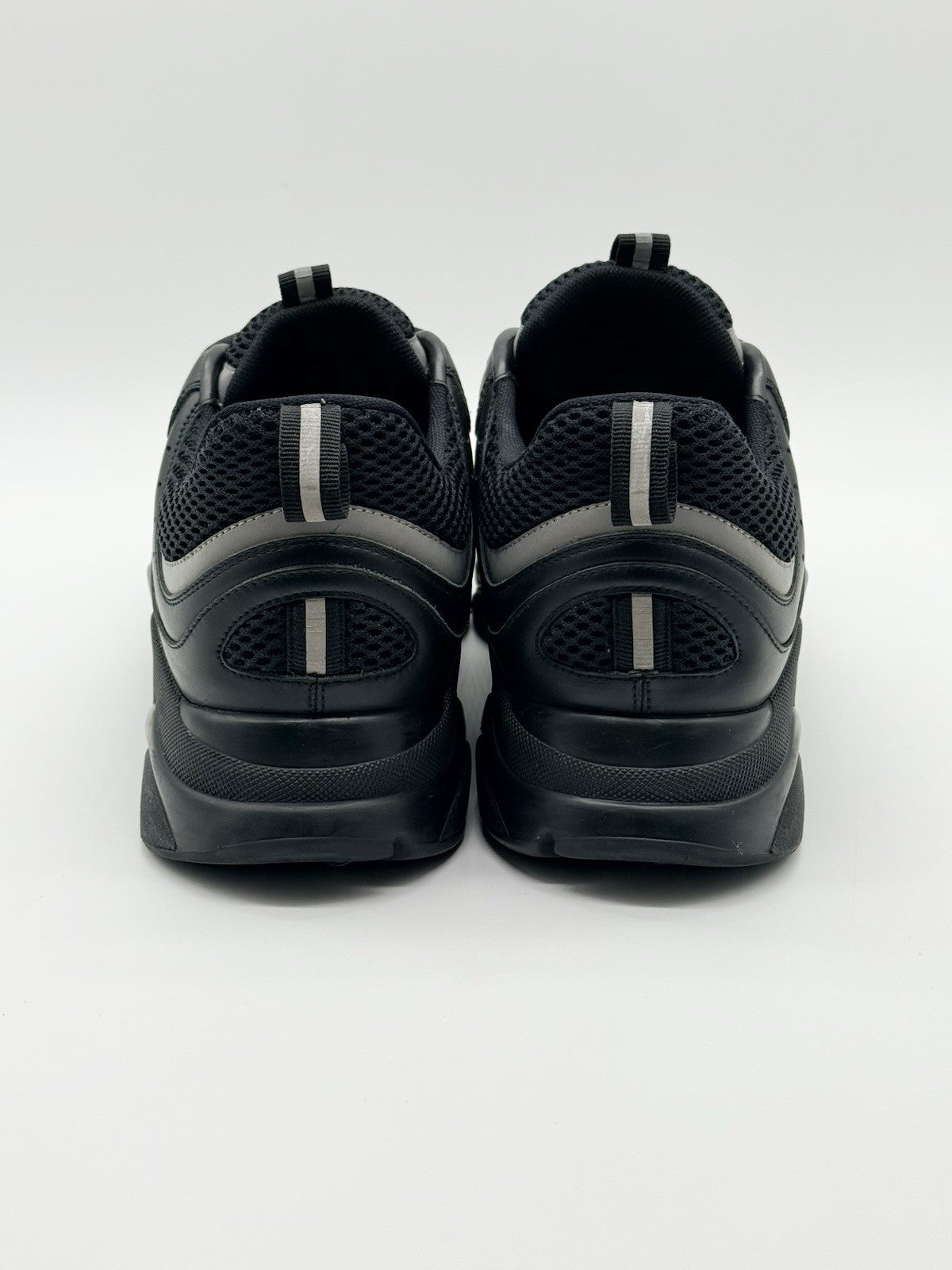 Size 10 - Dior B22 Black Reflective