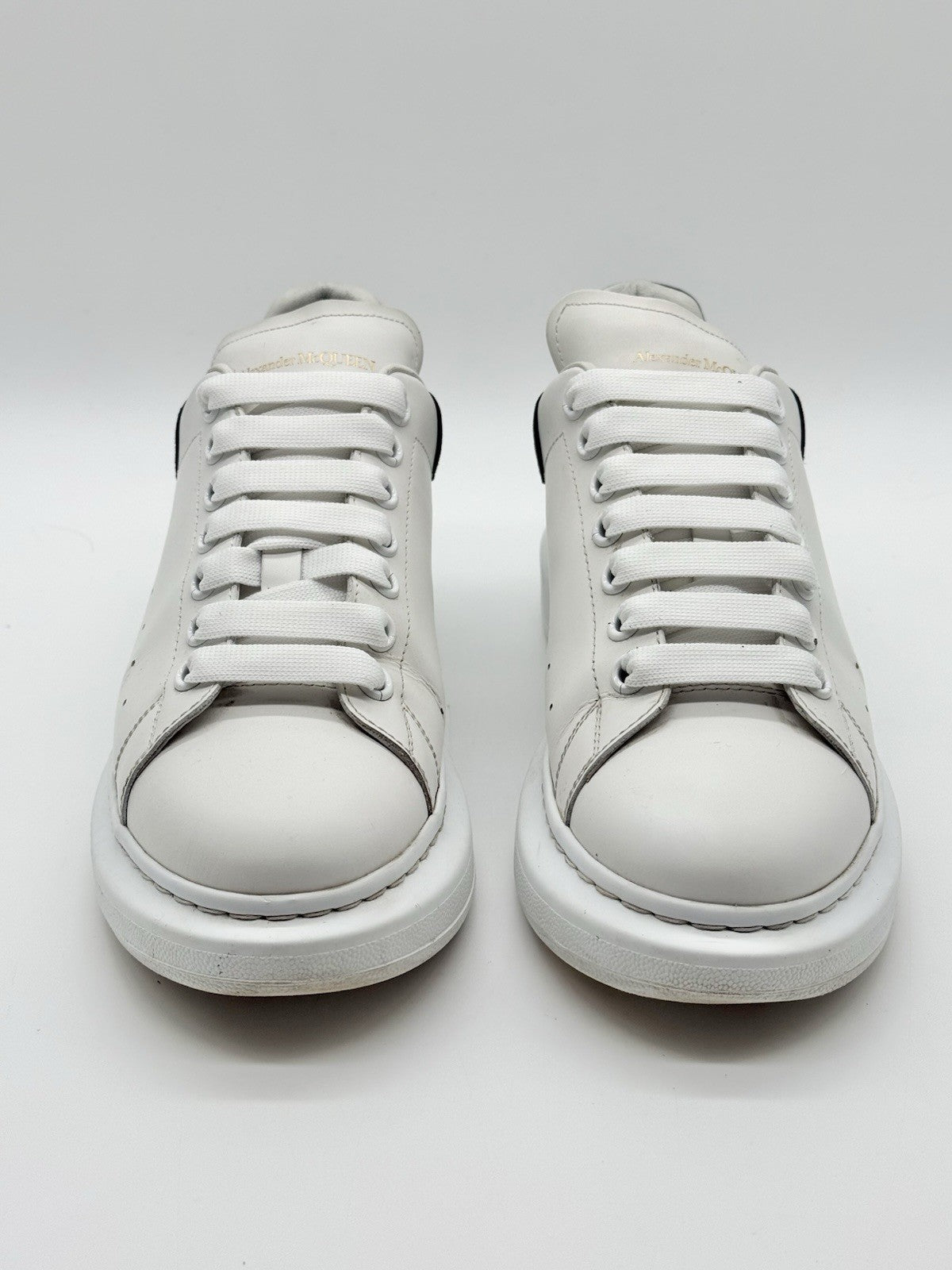 Size 8 - Alexander McQueen White And Black