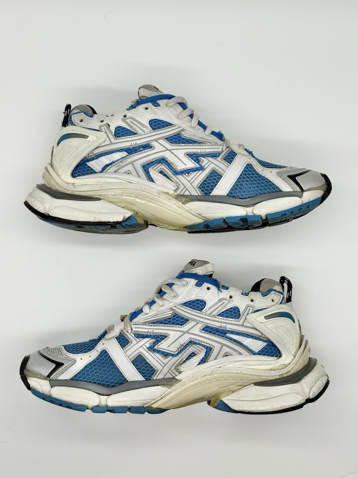 Size 8 - Balenciaga Runner Sneaker Blue