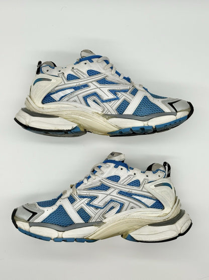 Size 8 - Balenciaga Runner Sneaker Blue