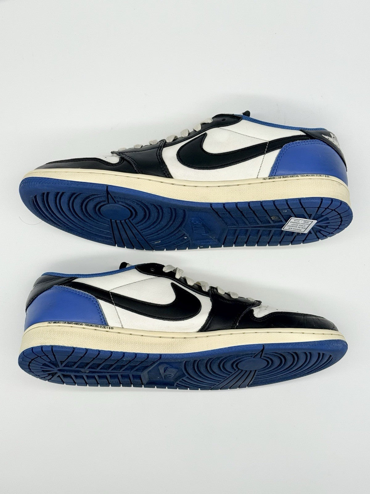 Size 11 - Jordan 1 Retro x Fragment Design x Travis Scott Low Blue