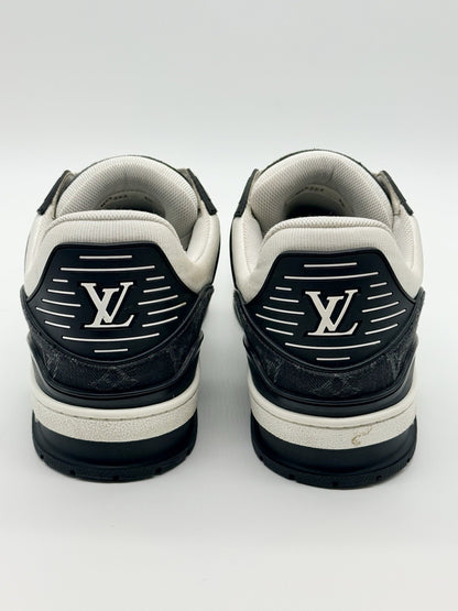 Size 10.5 - Louis Vuitton Trainer Low Black