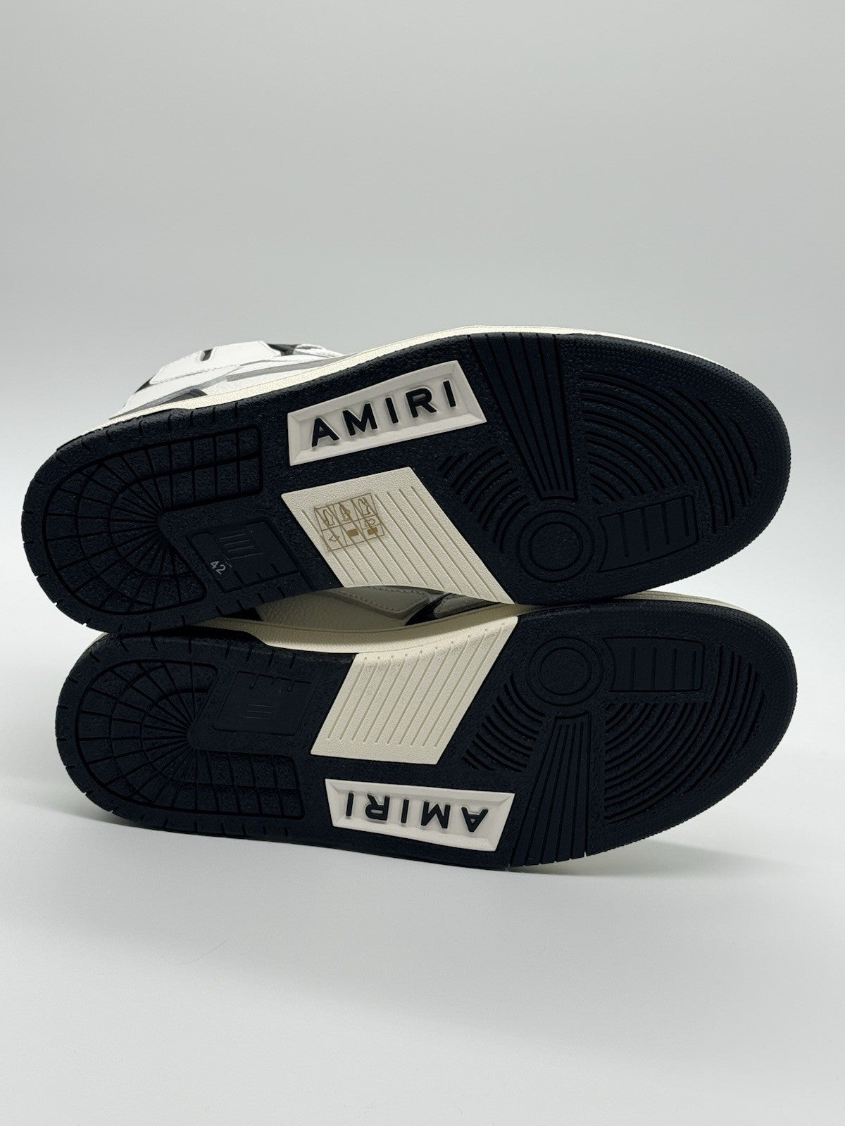 BRAND NEW Size 9 - Amiri skel top high Black And White ($650 Retail)