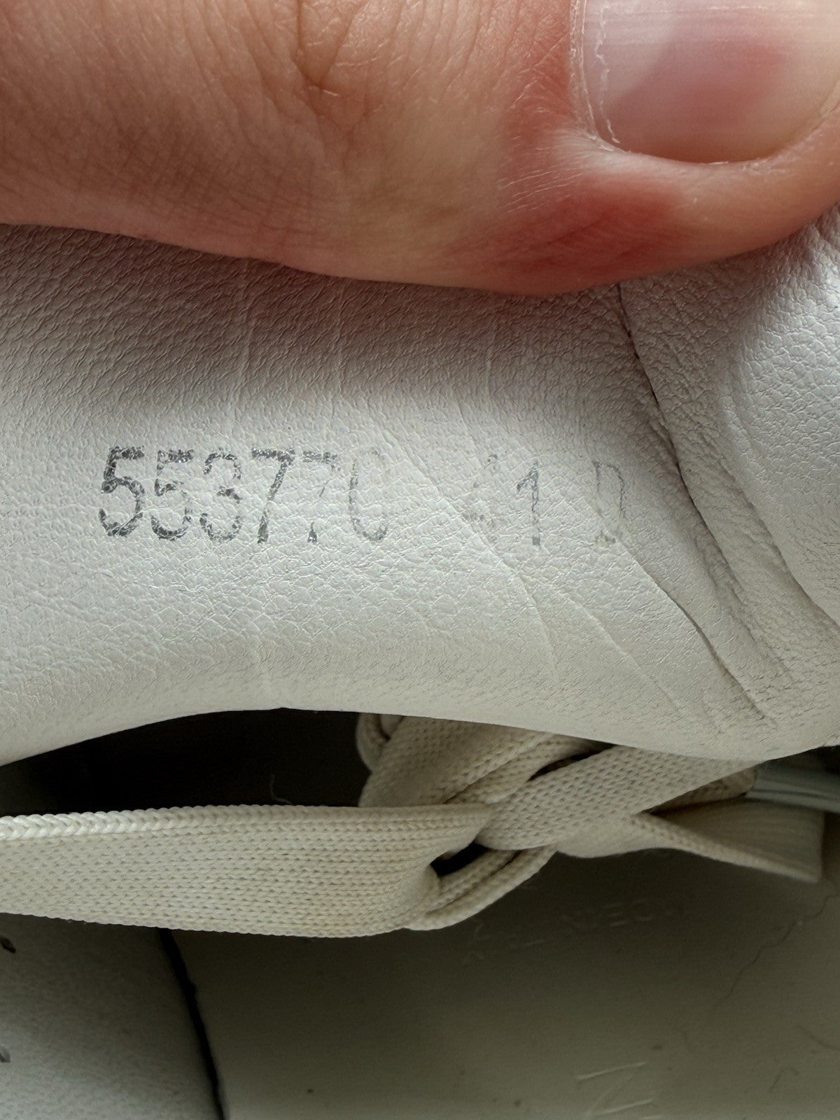 Size 8 - Alexander McQueen White/Red Sneakers
