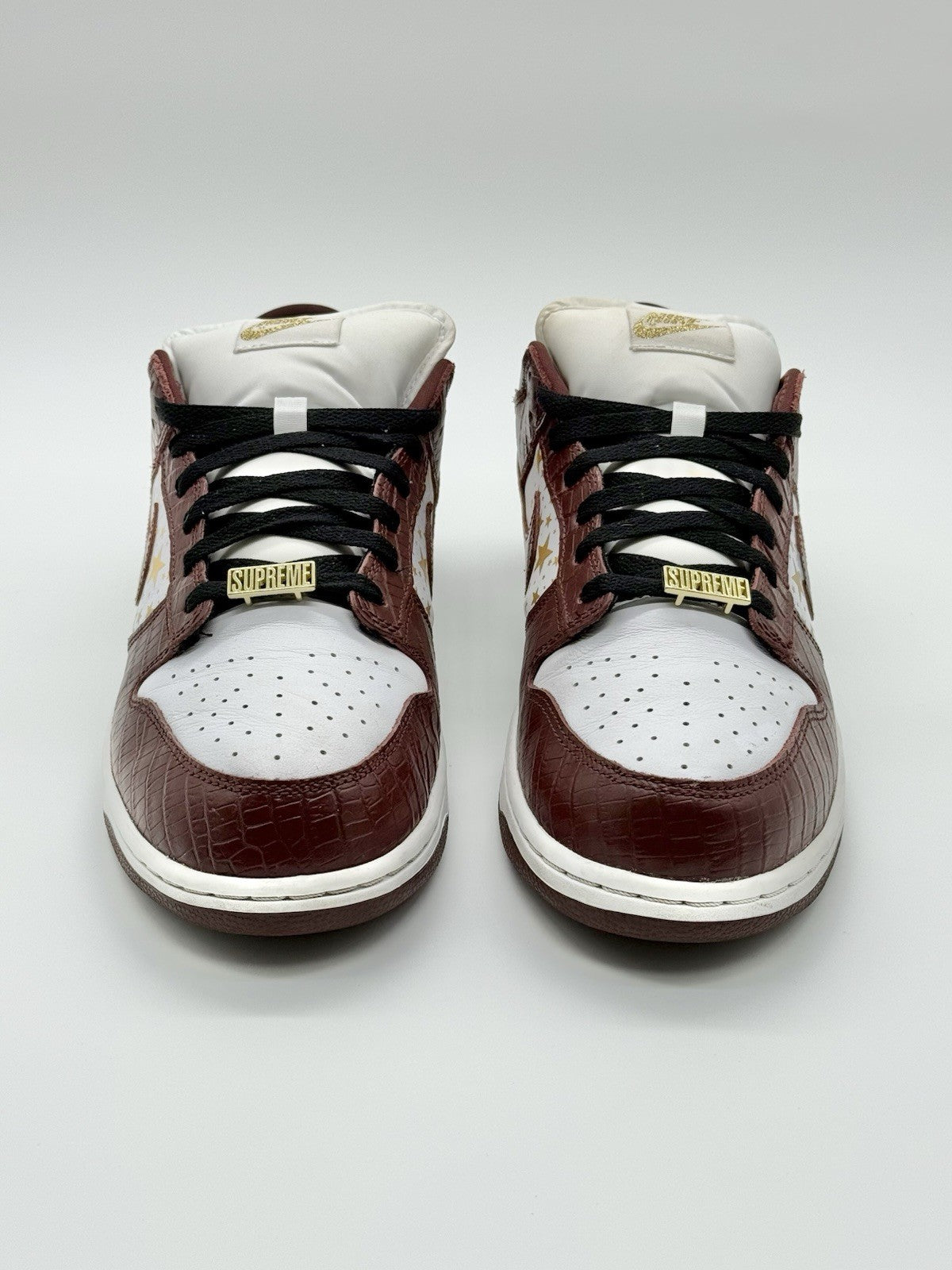 Size 11 - Supreme x Nike Dunk OG SB QS Low Barkroot Brown