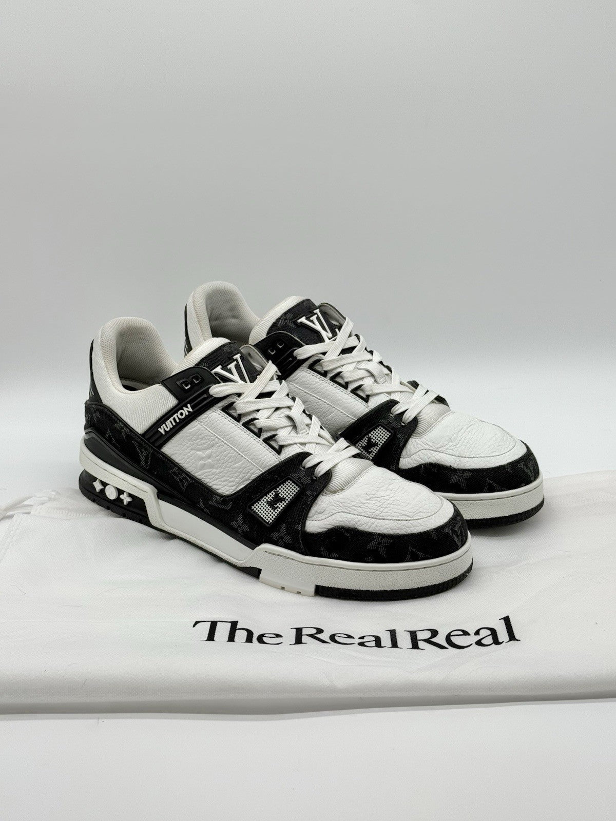 Size 10 - Louis Vuitton Trainer Low Black