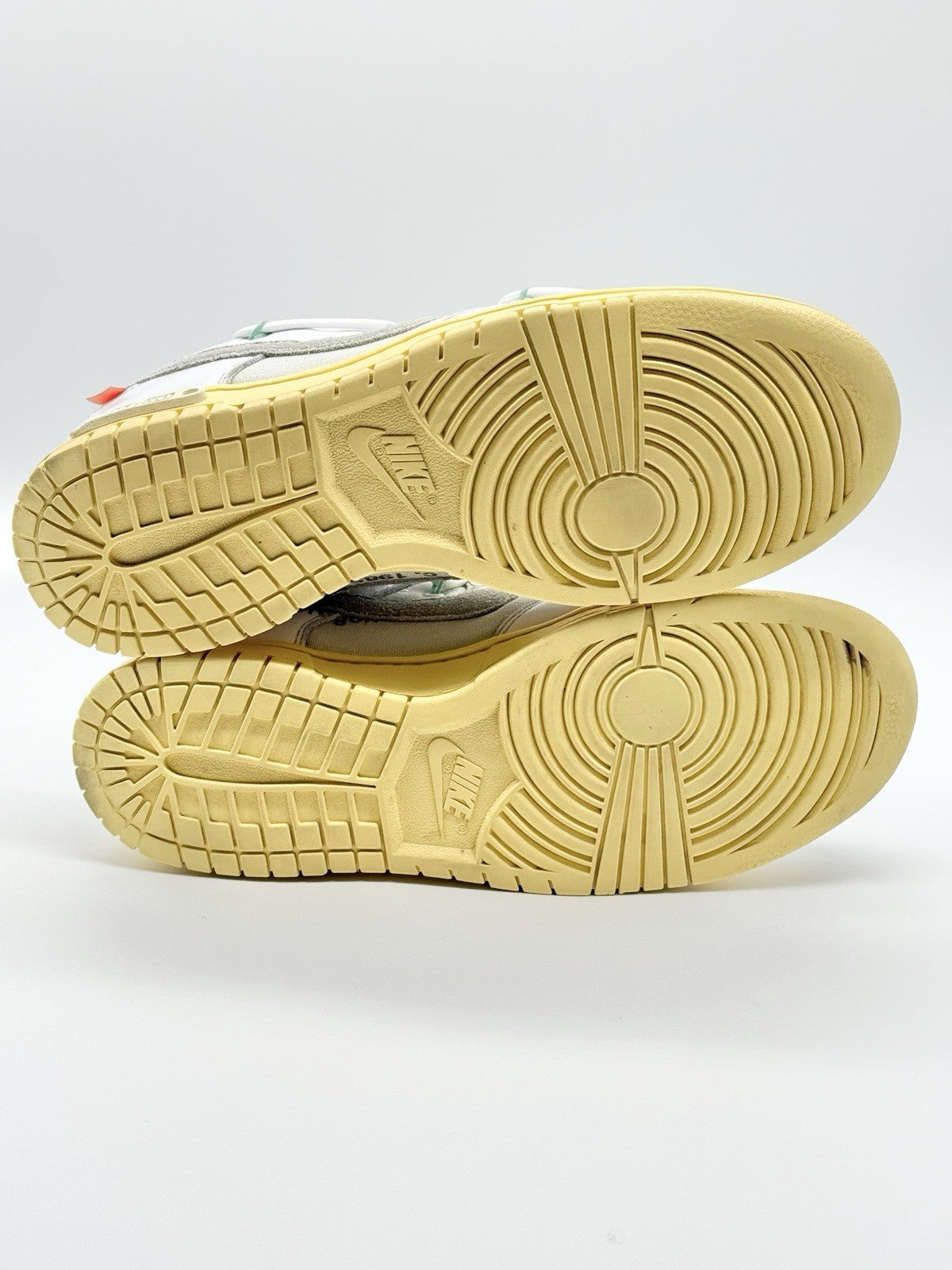 Size 10 - Off-White x Nike Dunk Low Lot 01 of 50