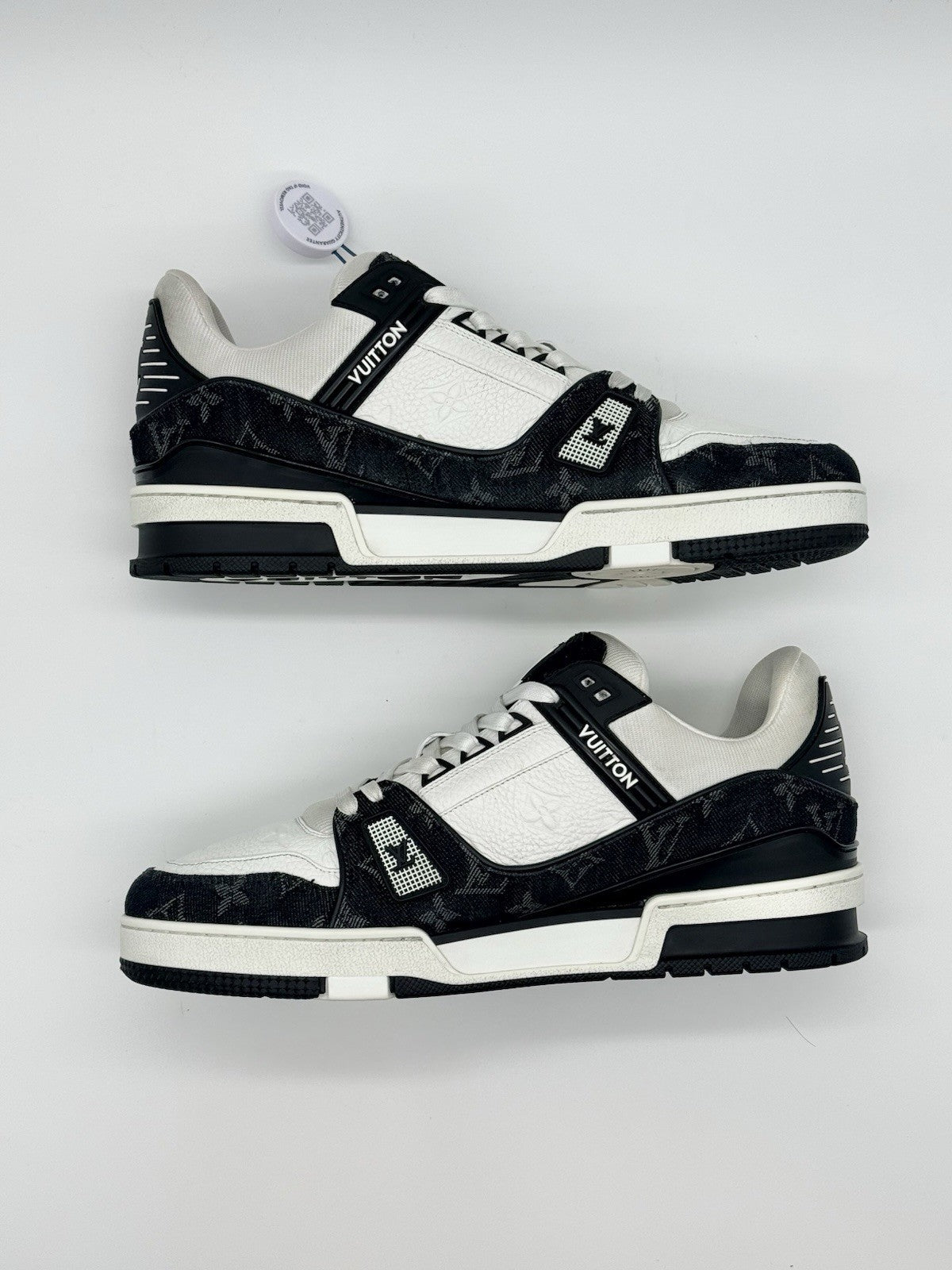 Size 9.5 - Louis Vuitton Trainer Low Black