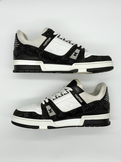 Size 8 - Louis Vuitton Trainer Low Black