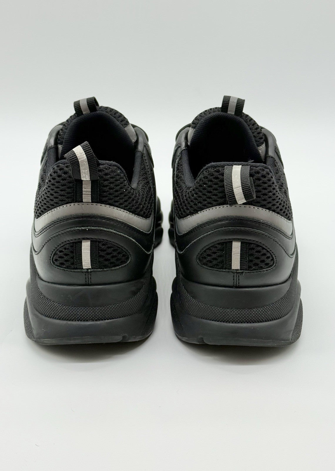 Size 9 - Dior B22 Black Reflective