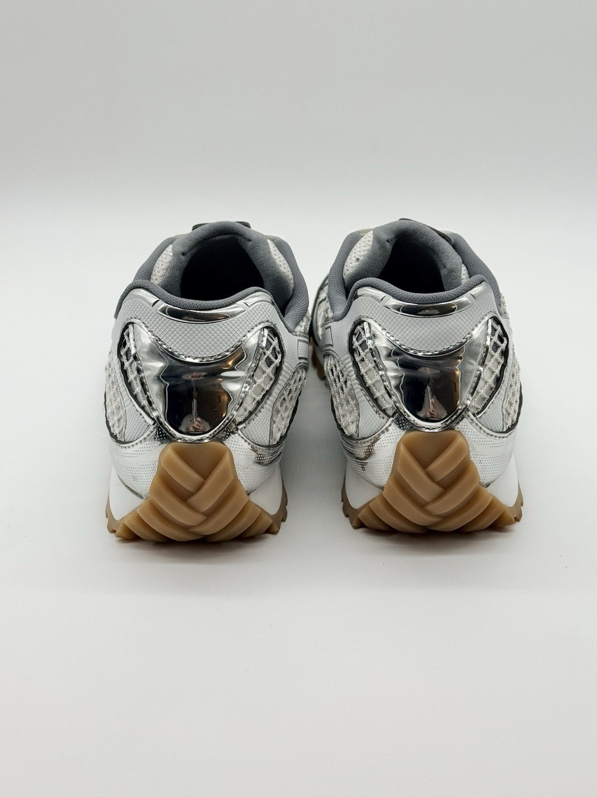 WORN ONCE Size 10 - Bottega Veneta Orbit Sneakers Silver/White