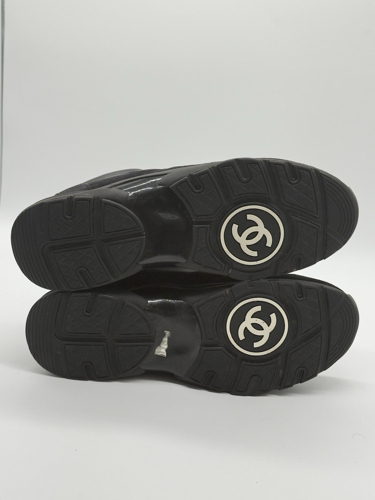 Size 13 - CHANEL CC Logo Low Black