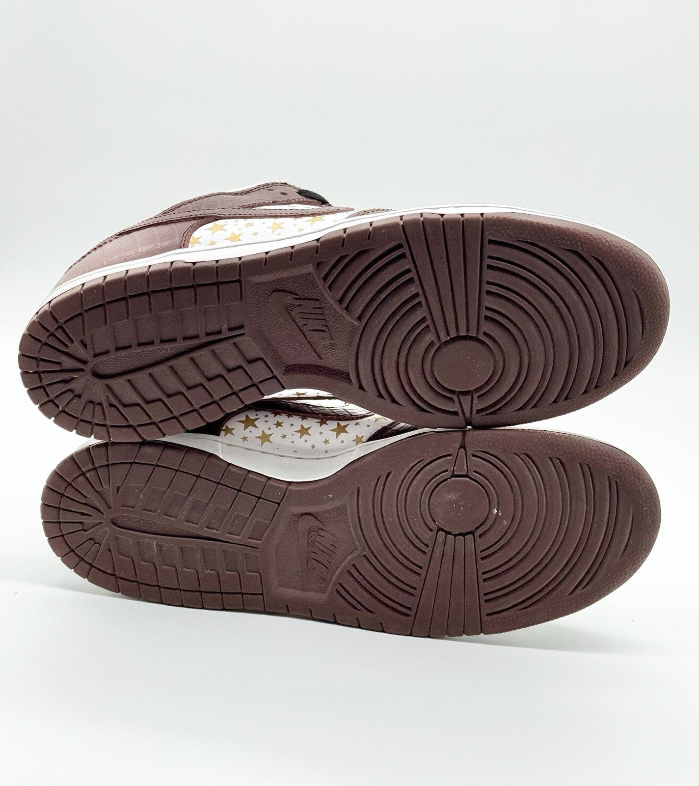 Size 11 - Supreme x Nike Dunk OG SB QS Low Barkroot Brown