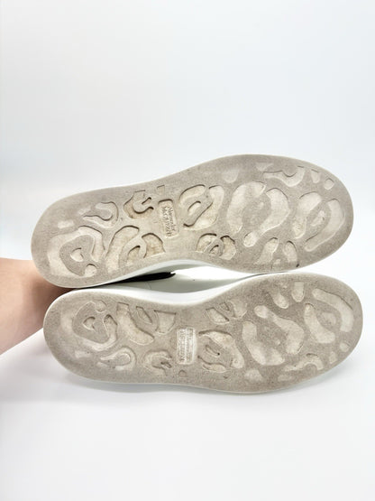 Alexander McQueen Oversized  White/Black