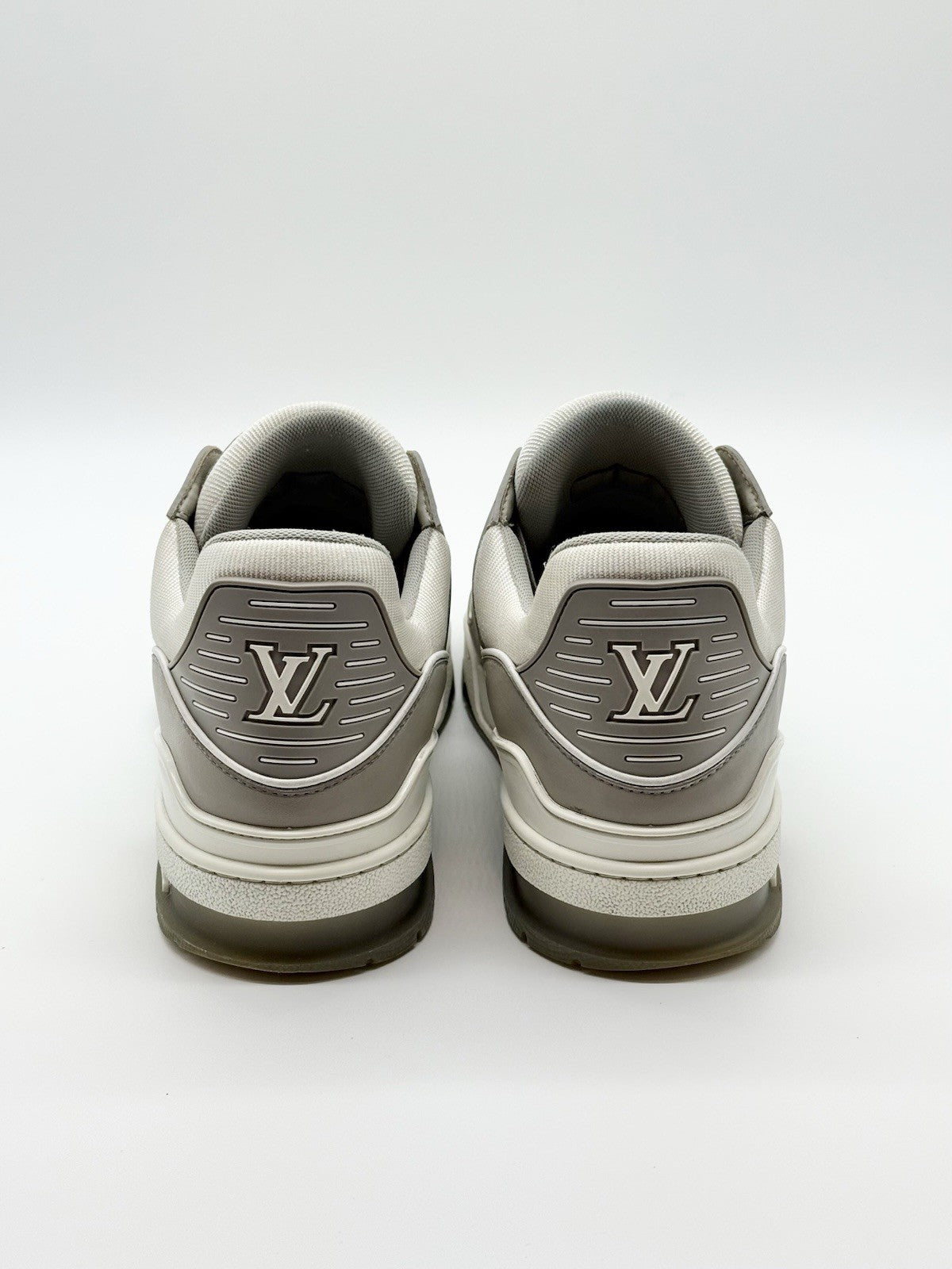 Size 10 - Louis Vuitton Trainer White Grey