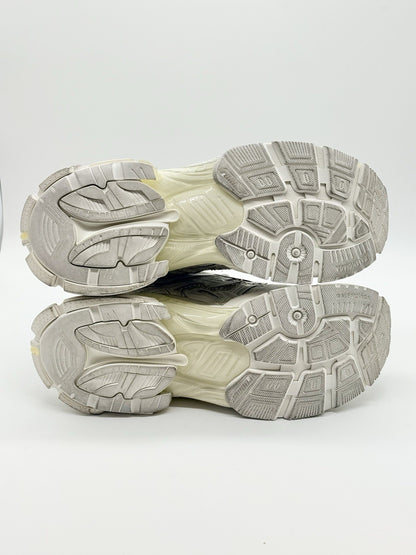 BRAND NEW Size 11 - Balenciaga Runner Sneaker White