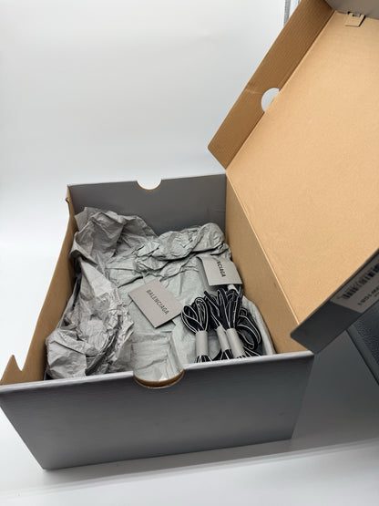 WORN TWICE Size 9 - Balenciaga Track Triple Black