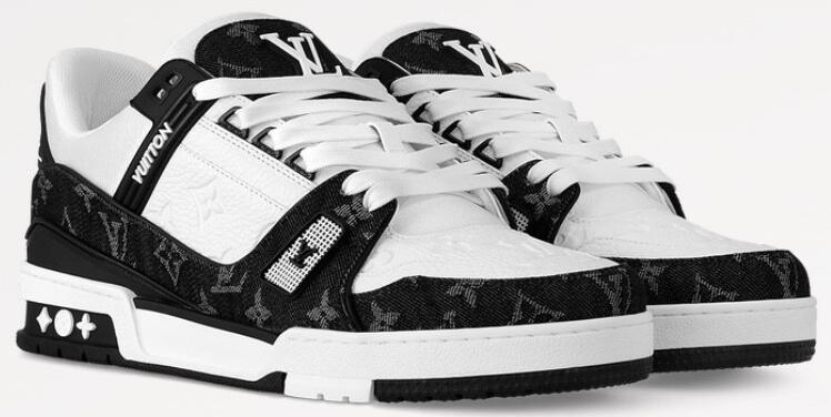 Size 9.5 - Louis Vuitton Trainer Low Black